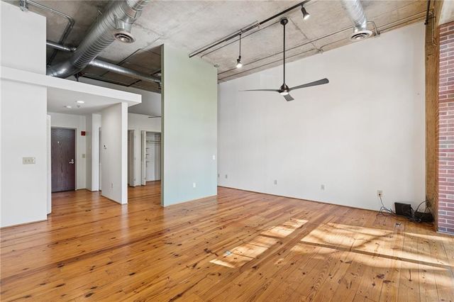 6105 Blue Stone Road 101, Sandy Springs, GA 30328