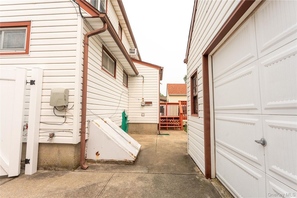 81 Montgomery Avenue, Oceanside, NY 11572 — photo 5