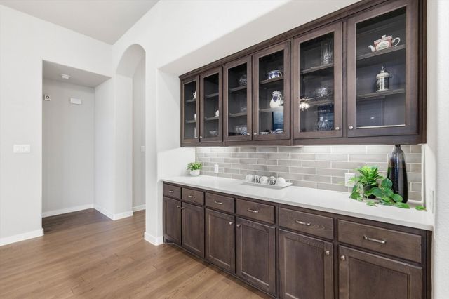 812 Hawks Way, Argyle, TX 76226