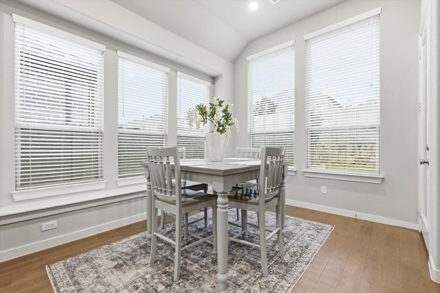 812 Hawks Way, Argyle, TX 76226