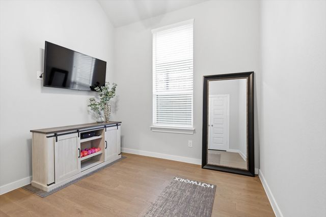 812 Hawks Way, Argyle, TX 76226