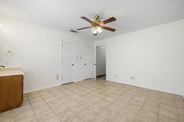 599 S Oak Street, Van, TX 75790