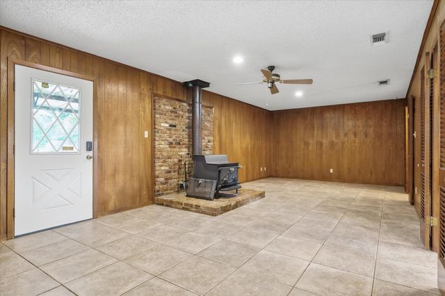 599 S Oak Street, Van, TX 75790