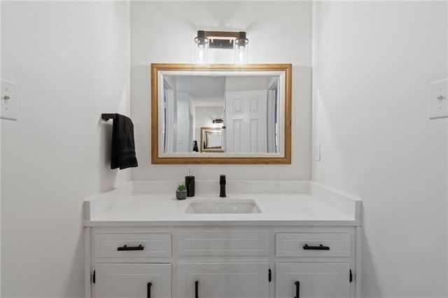 6009 Laurel Wood Court, Mobile, AL 36609