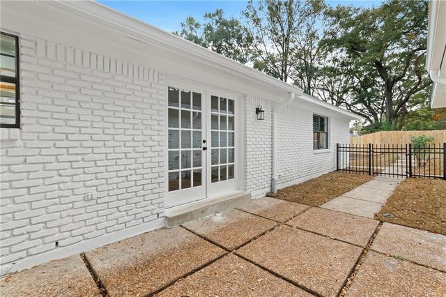 6009 Laurel Wood Court, Mobile, AL 36609