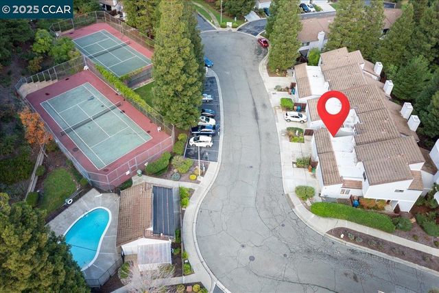 206 Buena Vida Ct, Martinez, CA 94553