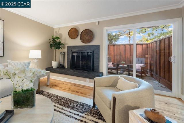 206 Buena Vida Ct, Martinez, CA 94553