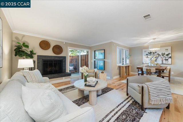 206 Buena Vida Ct, Martinez, CA 94553