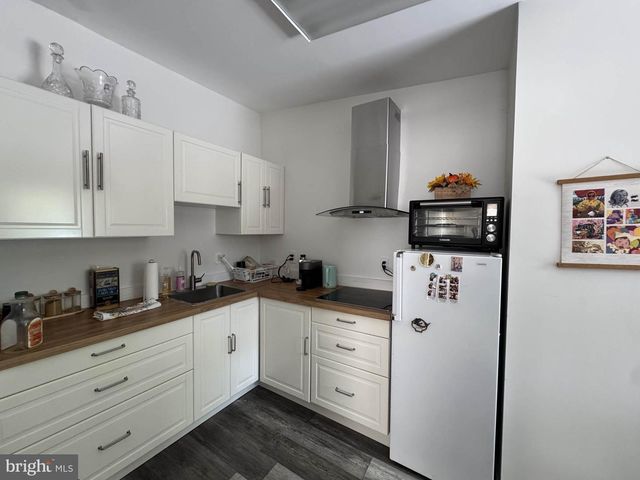 1609 SULGRAVE AVE, Baltimore, MD 21209