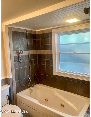 14 Tuyahov Boulevard, Toms River, NJ 08755