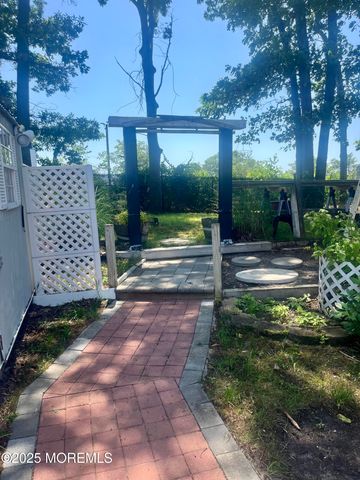 14 Tuyahov Boulevard, Toms River, NJ 08755