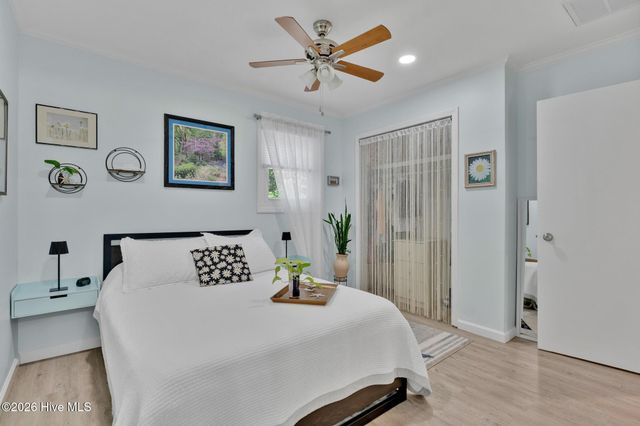 135 NW 3rd Street, Oak Island, NC 28465