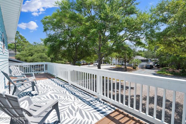 135 NW 3rd Street, Oak Island, NC 28465