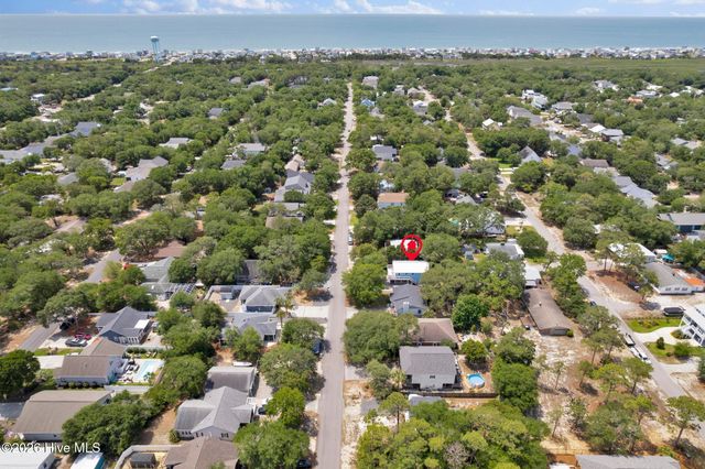 135 NW 3rd Street, Oak Island, NC 28465