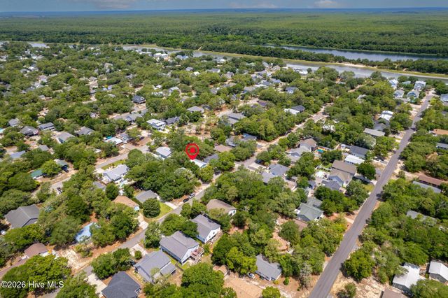 135 NW 3rd Street, Oak Island, NC 28465
