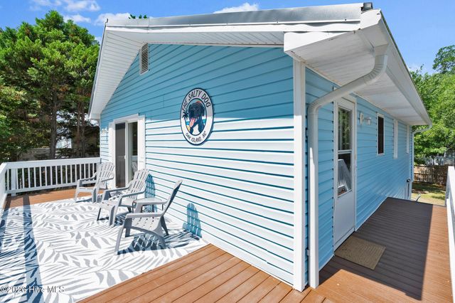 135 NW 3rd Street, Oak Island, NC 28465
