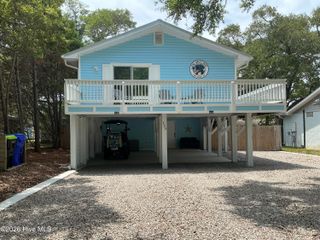 135 NW 3rd Street, Oak Island, NC 28465