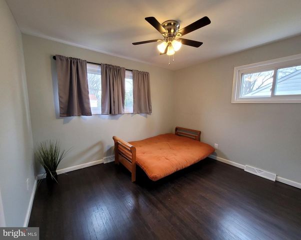 116 CHAPEL AVE E, Cherry Hill, NJ 08034