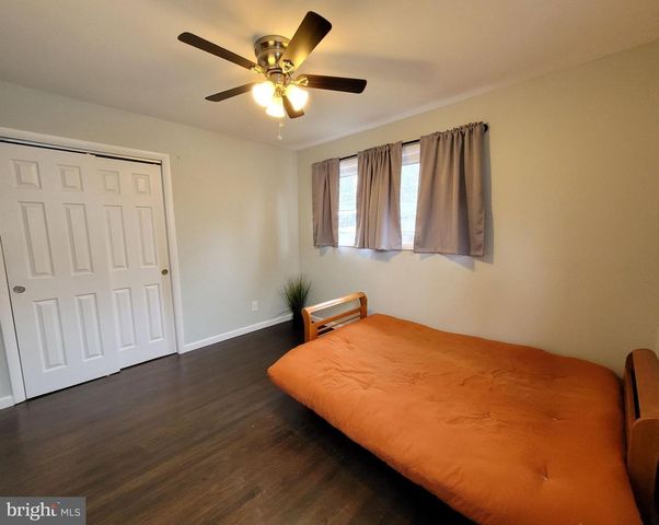 116 CHAPEL AVE E, Cherry Hill, NJ 08034