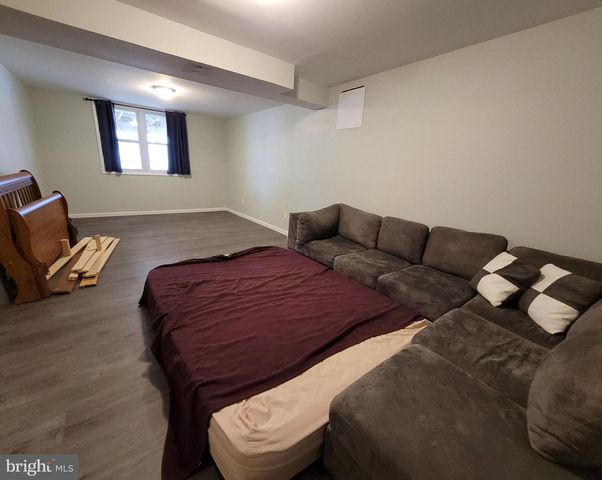 116 CHAPEL AVE E, Cherry Hill, NJ 08034