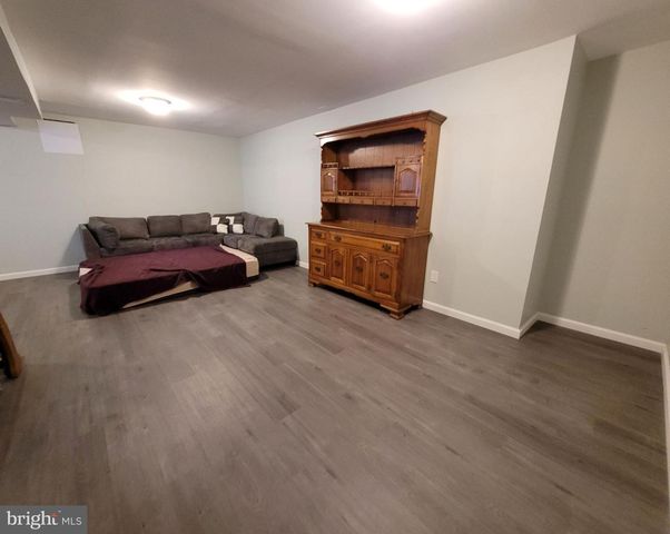 116 CHAPEL AVE E, Cherry Hill, NJ 08034