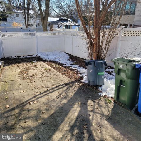 116 CHAPEL AVE E, Cherry Hill, NJ 08034