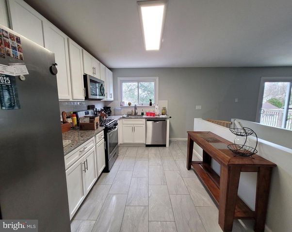 116 CHAPEL AVE E, Cherry Hill, NJ 08034