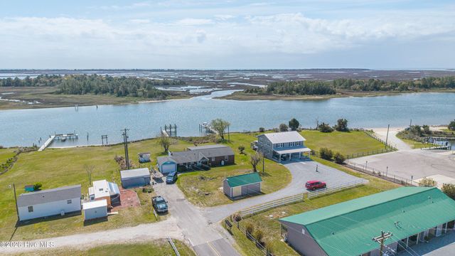 258 Shell Rock Landing Road, Hubert, NC 28539