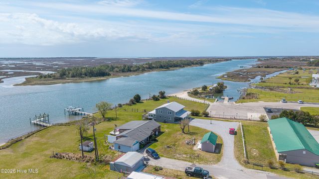 258 Shell Rock Landing Road, Hubert, NC 28539