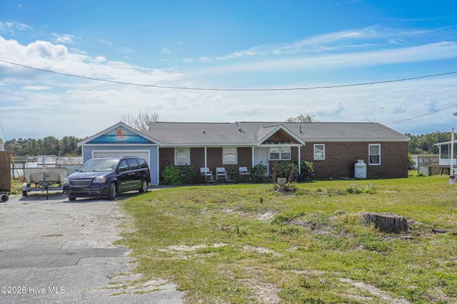 258 Shell Rock Landing Road, Hubert, NC 28539