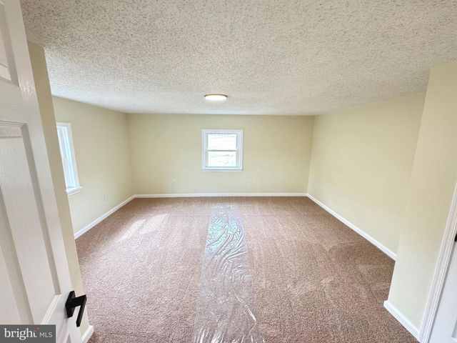 1325 CONEWAGO AVE, Manchester, PA 17345