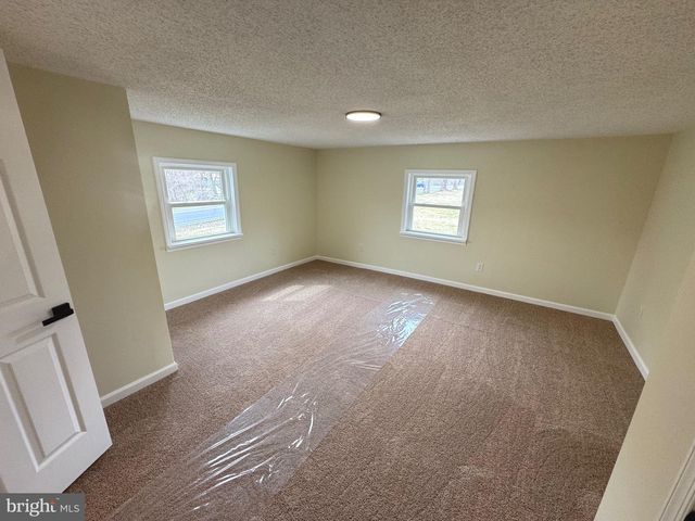 1325 CONEWAGO AVE, Manchester, PA 17345