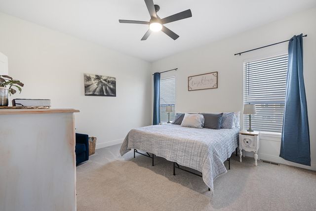 3148 N Pine Grove Cir, Wichita, KS 67205