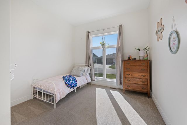 3148 N Pine Grove Cir, Wichita, KS 67205