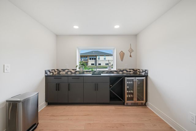 3148 N Pine Grove Cir, Wichita, KS 67205