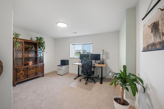 3148 N Pine Grove Cir, Wichita, KS 67205