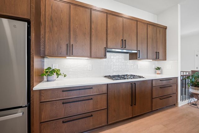 3148 N Pine Grove Cir, Wichita, KS 67205