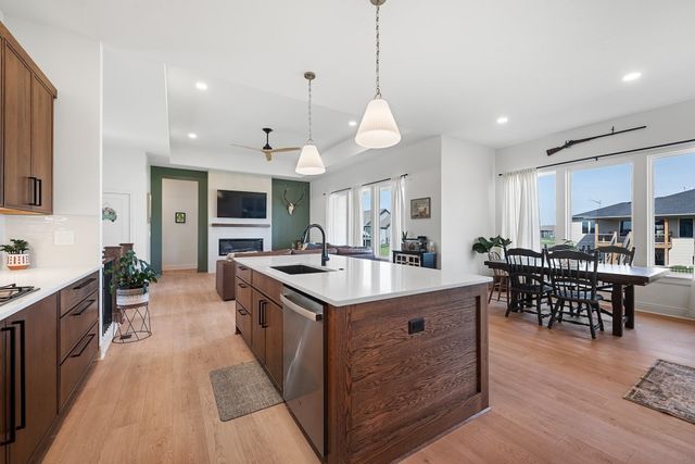 3148 N Pine Grove Cir, Wichita, KS 67205