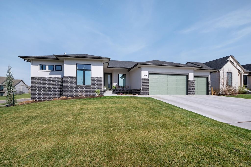 3148 N Pine Grove Cir, Wichita, KS 67205