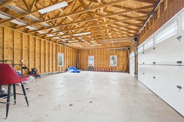 6224 Versailles Rd, Hamburg, NY 14085