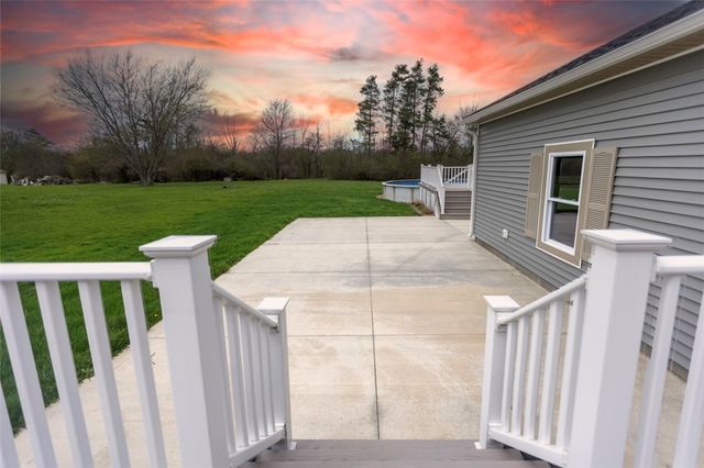 6224 Versailles Rd, Hamburg, NY 14085
