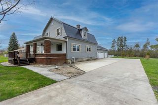 6224 Versailles Rd, Hamburg, NY 14085