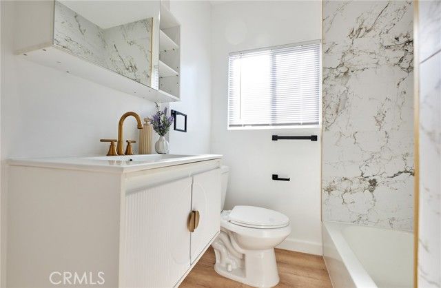 1960 W 67th, Los Angeles, CA 90047