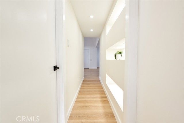 1960 W 67th, Los Angeles, CA 90047