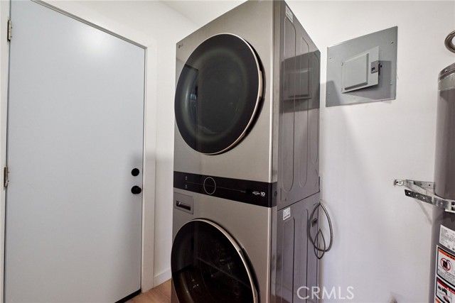 1960 W 67th, Los Angeles, CA 90047