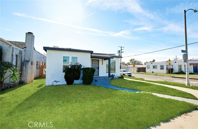 1960 W 67th, Los Angeles, CA 90047