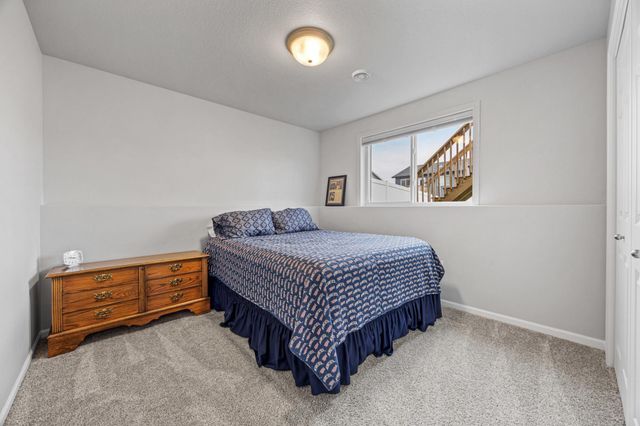 2520 37th Avenue S, Moorhead, MN 56560