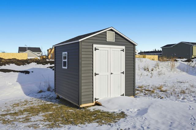 2520 37th Avenue S, Moorhead, MN 56560