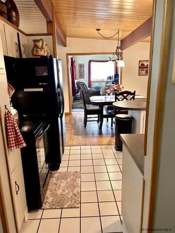 1414 SANDERS, Laramie, WY 82070