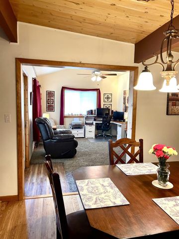 1414 SANDERS, Laramie, WY 82070